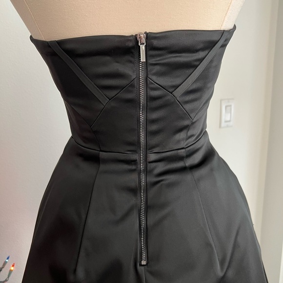 Bebe Angela Sculpted Strapless Sweetheart Black Dress- Size 2 - Picture 8 of 8